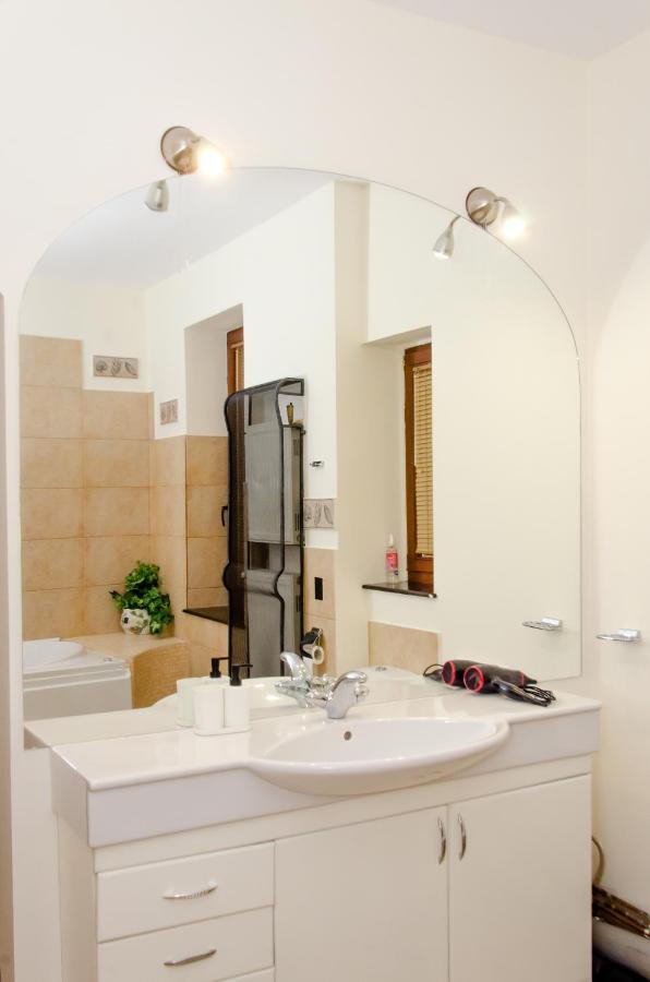Bohemian Apartment - Center Of Букурещ Екстериор снимка
